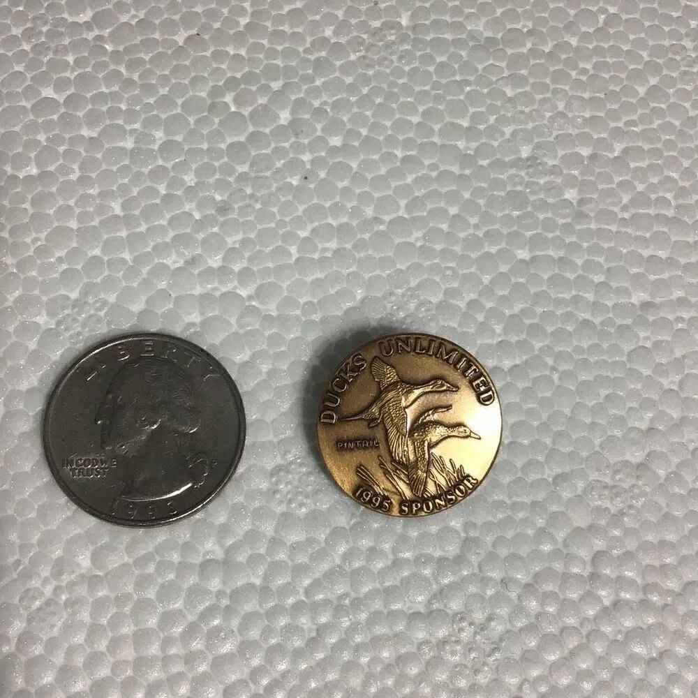 Vintage 1995 ducks unlimited pin tail sponsor pin￼